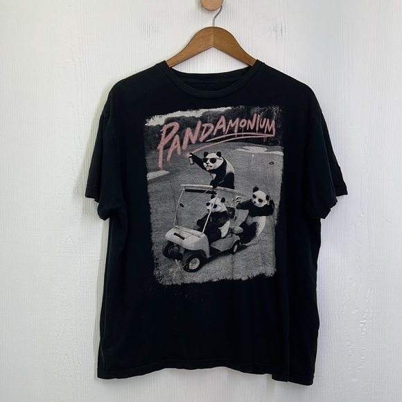 Riot Collective - Medium Pandamonium On A Golf Cart Graphic Short Sleeve T Med - Picture 7 of 9